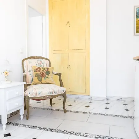 Ama Apartment